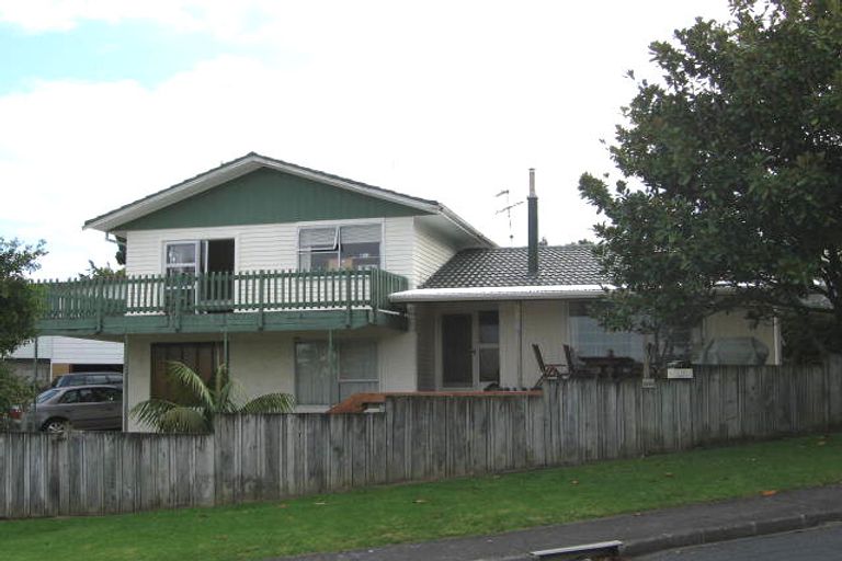 Photo of property in 1/17 Fitzwater Place, Henderson, Auckland, 0612