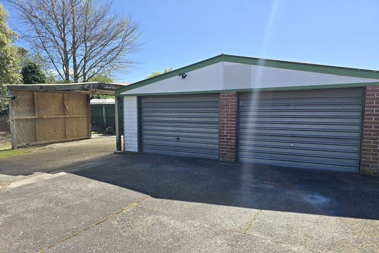 Photo of property in 37 Flay Crescent, Burnside, Christchurch, 8053