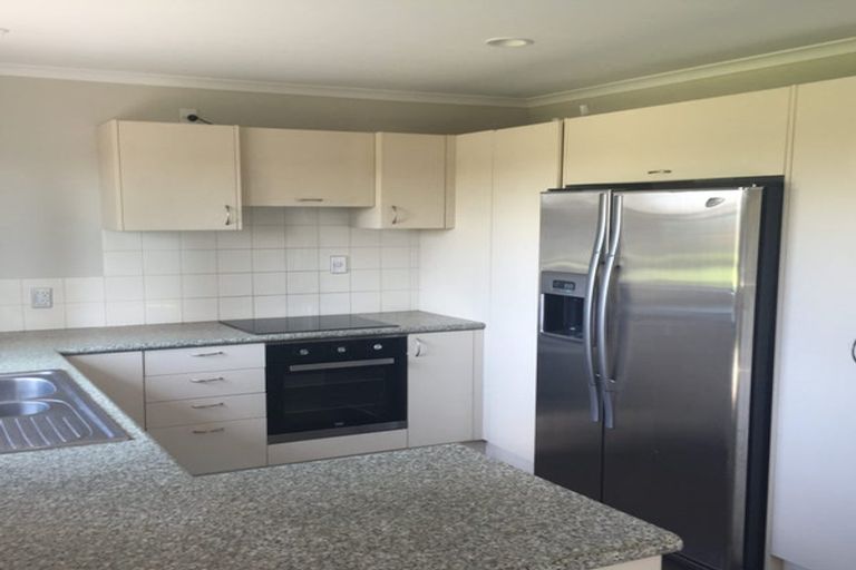 Photo of property in 55 Diomede Glade, Flagstaff, Hamilton, 3210