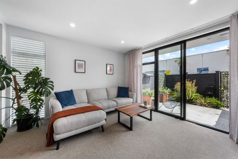 Photo of property in 1/8 New Brighton Road, Shirley, Christchurch, 8061
