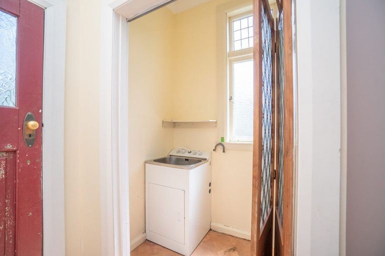 Photo of property in 19 South Street, West End, Palmerston North, 4410