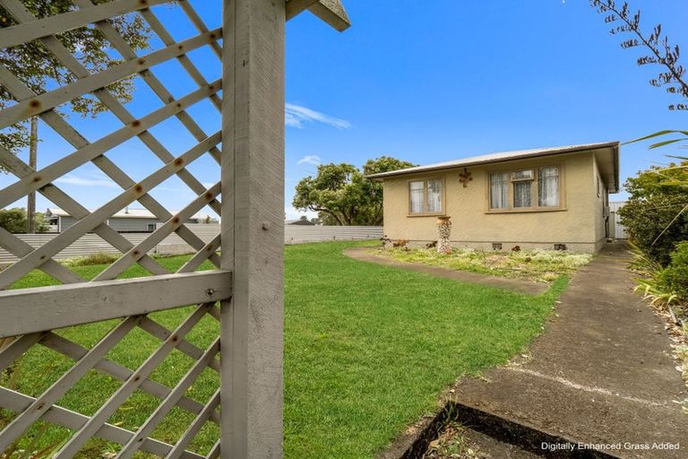 Photo of property in 72 Manuka Street, Castlecliff, Whanganui, 4501