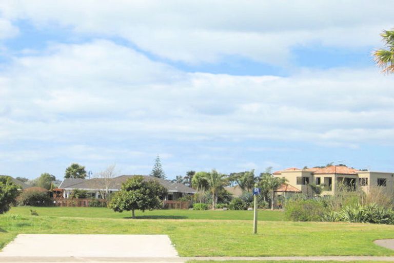 Photo of property in 22 Montego Drive, Papamoa Beach, Papamoa, 3118