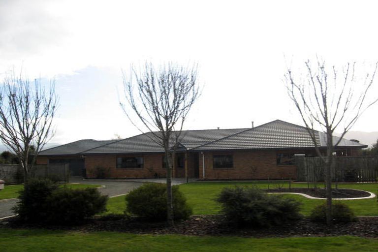 Photo of property in 15 Kenwyn Drive, Carterton, 5713