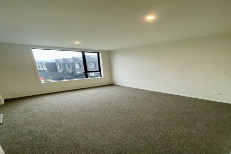 Photo of property in 15a Cuba Street, Petone, Lower Hutt, 5012