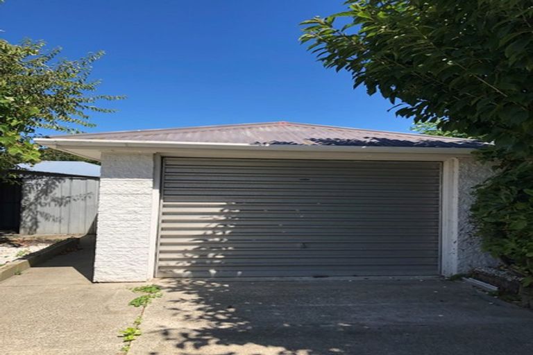 Photo of property in 53 Greendale Avenue, Avonhead, Christchurch, 8042