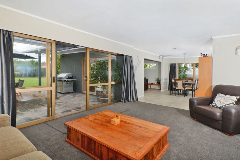 Photo of property in 10 Kotare Crescent, Maunu, Whangarei, 0110