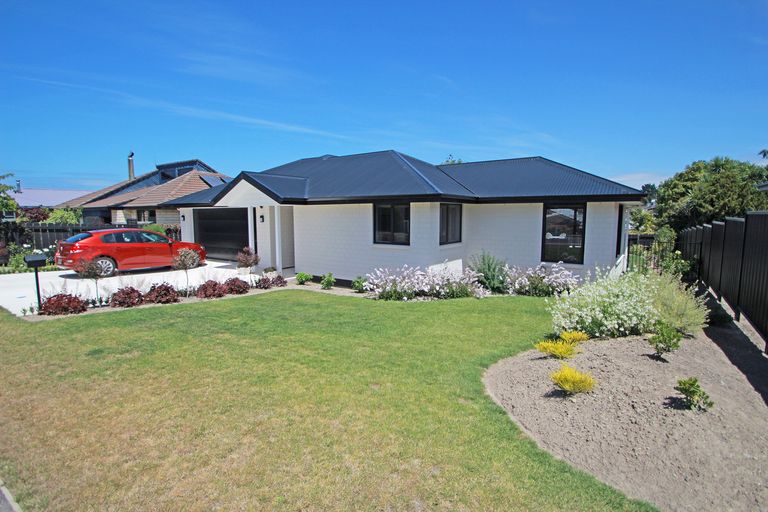 Photo of property in 7 Dove Place, Holmes Hill, Oamaru, 9401