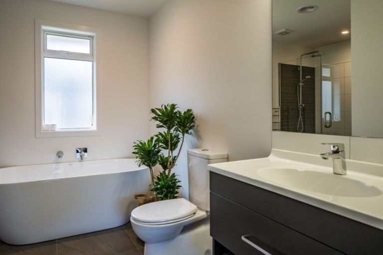 Photo of property in 68 Banks Boulevard, Whitby, Porirua, 5024