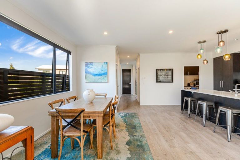 Photo of property in 14 Kotuku Lane, Hobsonville, Auckland, 0616