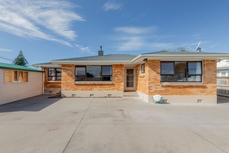 Photo of property in 26 Hawea Street, Mount Maunganui, 3116