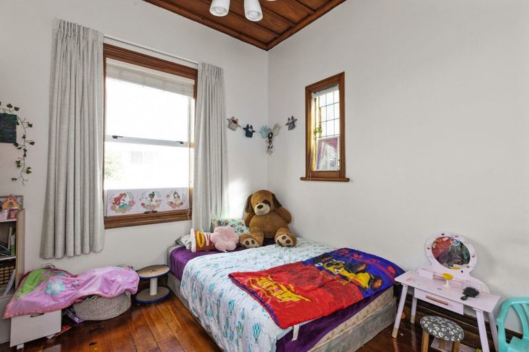 Photo of property in 653 Marine Parade, Napier South, Napier, 4110