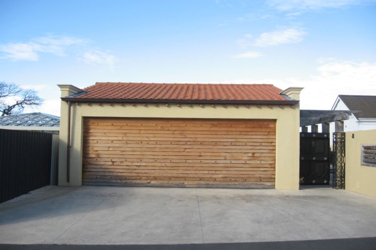 Photo of property in 30 Cameron Road, Bluff Hill, Napier, 4110