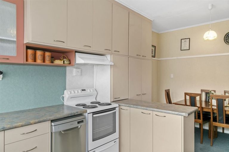 Photo of property in 1/6 Wellington Road, Wainuiomata, Lower Hutt, 5014