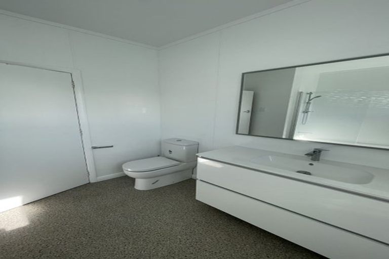 Photo of property in 25 Waimea Street, Westown, New Plymouth, 4310