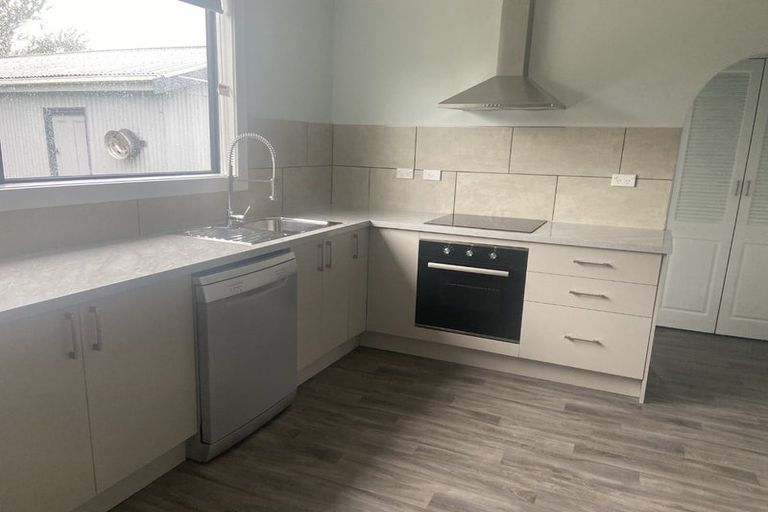 Photo of property in 8 Helena Street, Lumsden, 9730