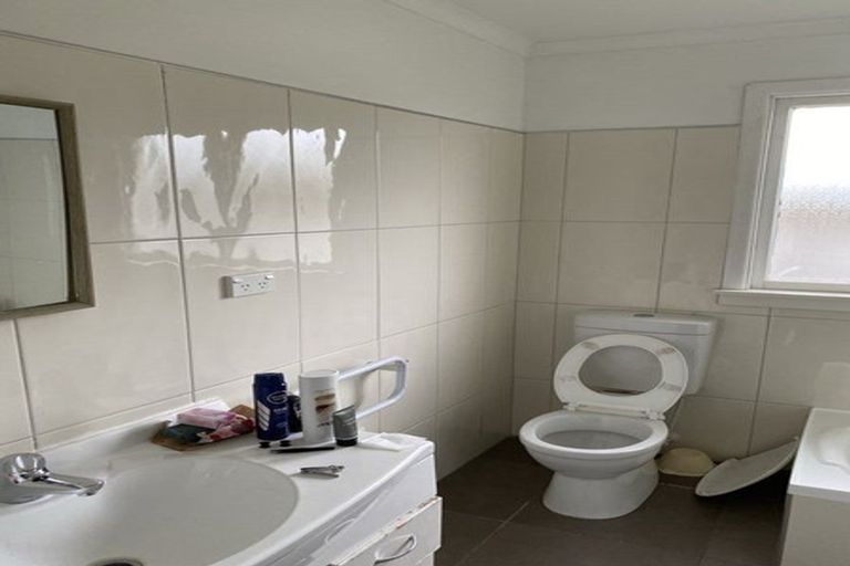 Photo of property in 2 Exmouth Street, Waverley, Invercargill, 9810