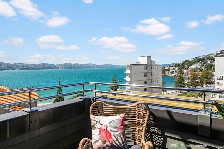Photo of property in 3/14 Oriental Terrace, Oriental Bay, Wellington, 6011
