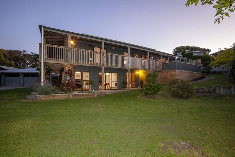 Photo of property in 19 Tainui Street, Raumati Beach, Paraparaumu, 5032