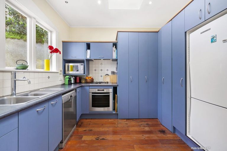 Photo of property in 28 Belvedere Road, Hataitai, Wellington, 6021