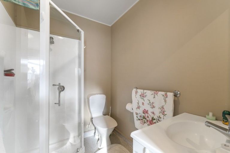 Photo of property in 8f Mckellar Court, Cromwell, 9310