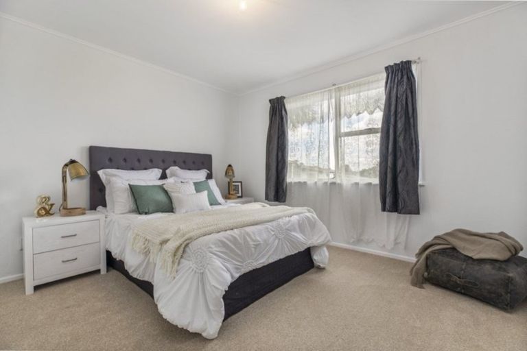 Photo of property in 13 Fairlight Place, Manurewa, Auckland, 2102