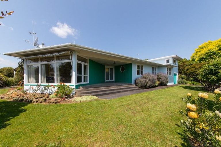 Photo of property in 2 York Place, Awapuni, Palmerston North, 4412