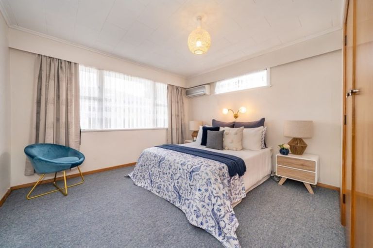 Photo of property in 12 Snell Grove, Clouston Park, Upper Hutt, 5018