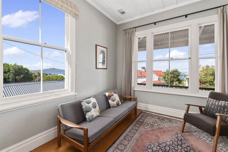 Photo of property in 5 St Aubyn Street, Devonport, Auckland, 0624