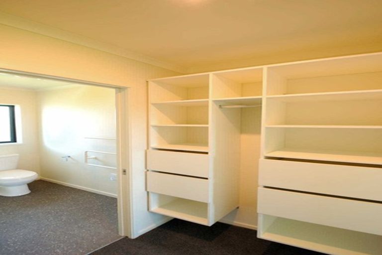 Photo of property in 33 Ragley Way, Rolleston, 7615