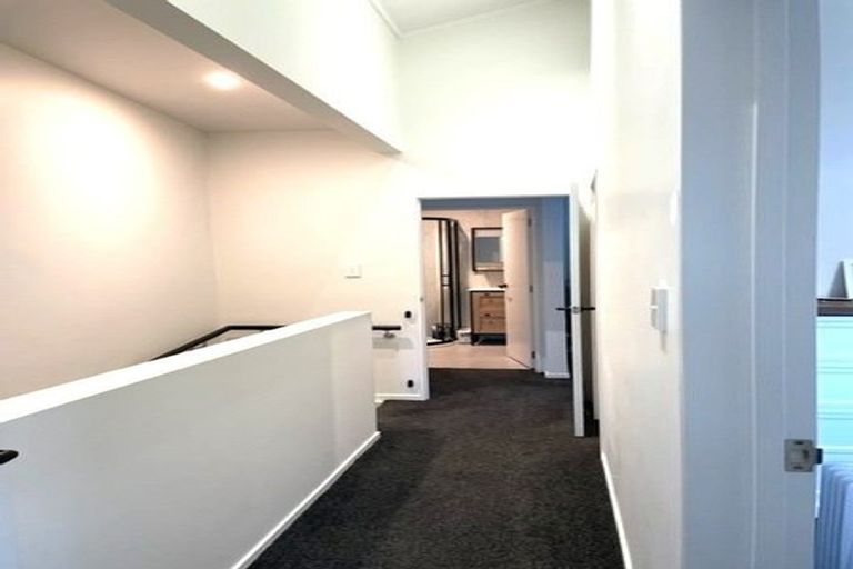 Photo of property in 11 Pasla Close, Papakura, 2110