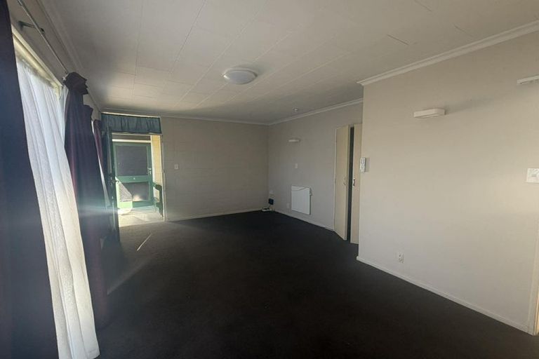 Photo of property in 102 Martin Street, Wallaceville, Upper Hutt, 5018