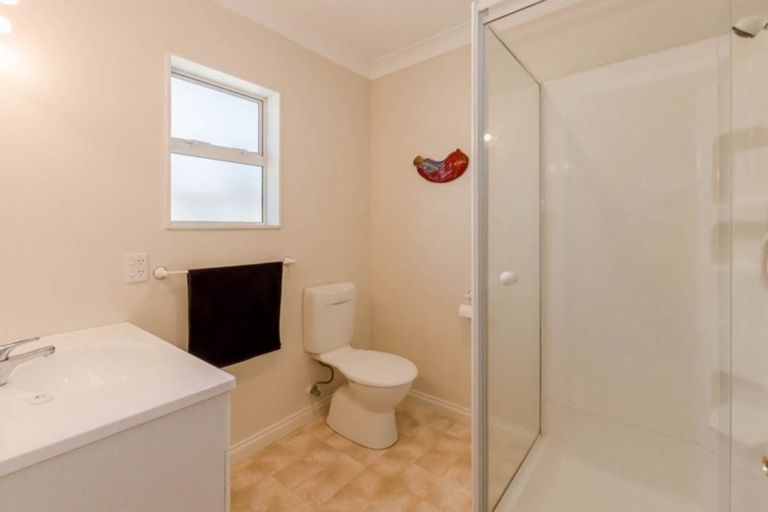 Photo of property in 41 Kapanui Road, Waikanae, 5036