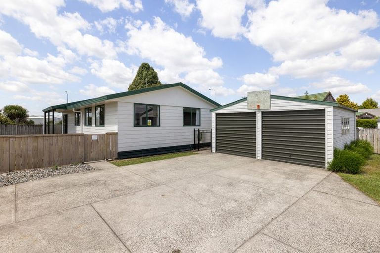 Photo of property in 16 Myrlene Place, Nawton, Hamilton, 3200