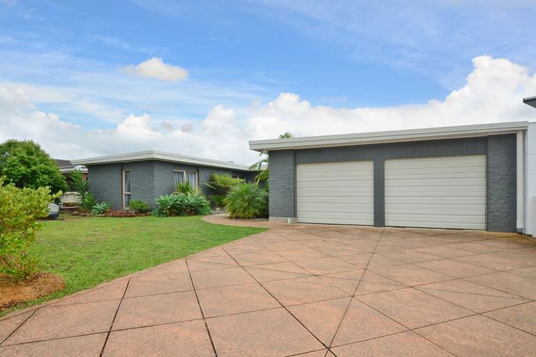 Photo of property in 10 Kotare Crescent, Maunu, Whangarei, 0110