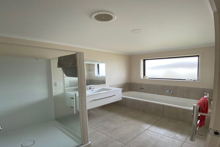 Photo of property in 1 Ribbonwood Close, Te Kauwhata, 3710