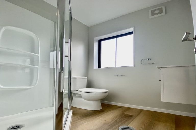 Photo of property in 5/15 Sunhill Road, Sunnyvale, Auckland, 0612