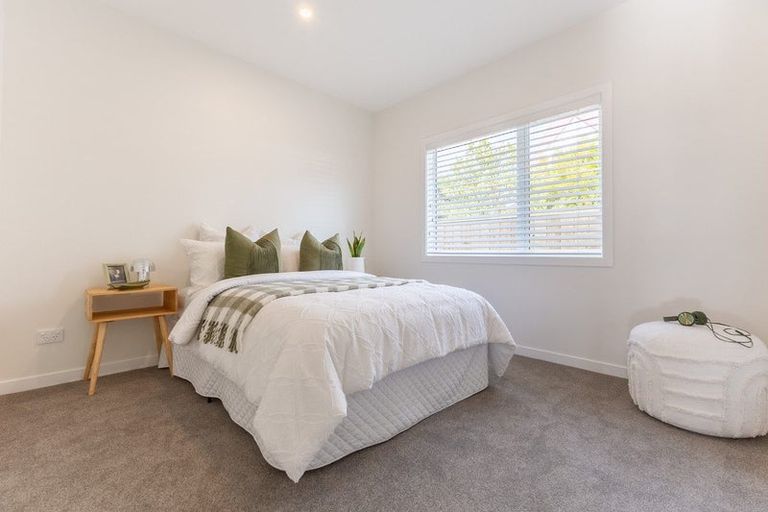 Photo of property in 23 Frimley Terrace, Waikanae Beach, Waikanae, 5036