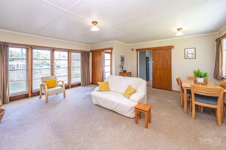 Photo of property in 26 Selwyn Crescent, College Estate, Whanganui, 4500