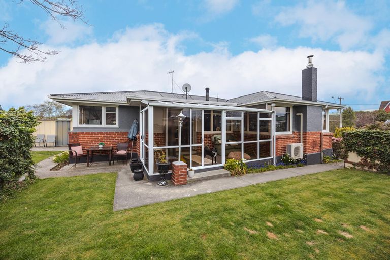 Photo of property in 18 Oxford Street, Holmes Hill, Oamaru, 9401
