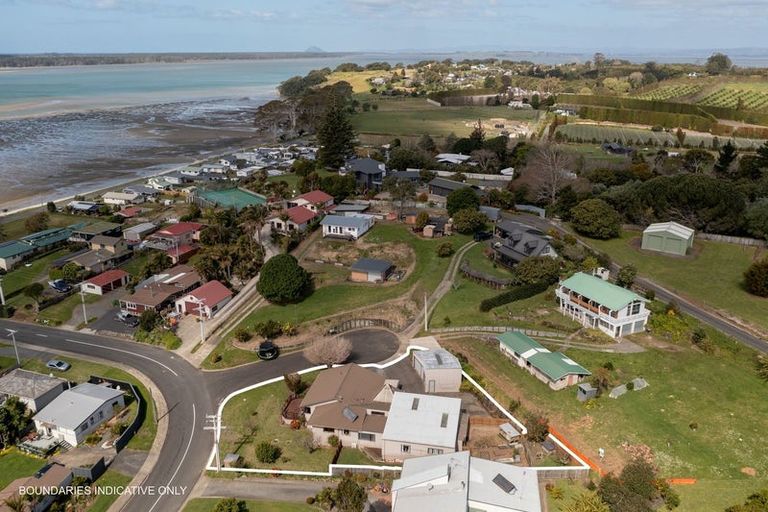 Photo of property in 14 Harbour View Road, Tahawai, Katikati, 3170
