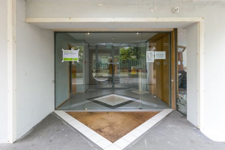 Photo of property in 70 Hobson Street, Thorndon, Wellington, 6011