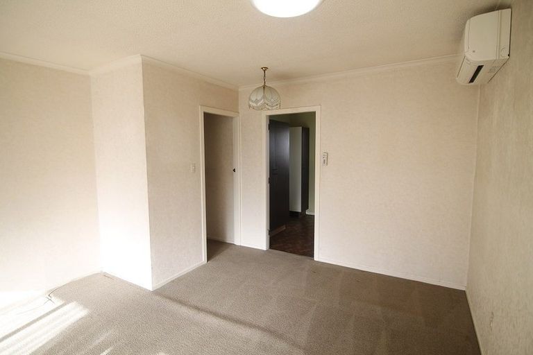 Photo of property in 3/36 Division Street, Riccarton, Christchurch, 8041