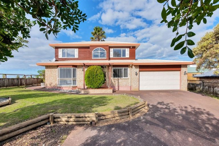 Photo of property in 2 San Marino Drive, Henderson, Auckland, 0612