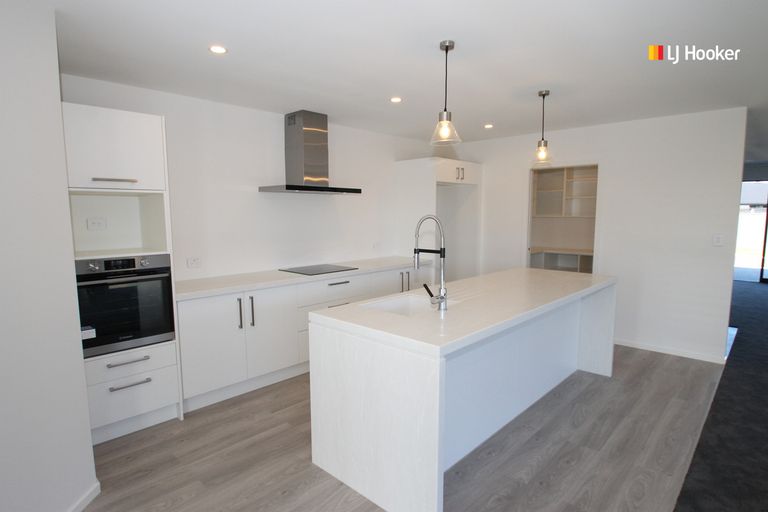 Photo of property in 25 Caledonia Drive, Mosgiel, 9024