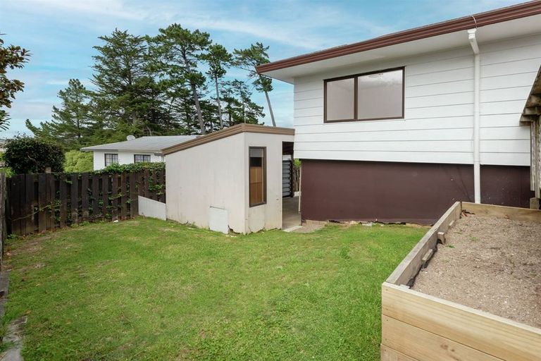 Photo of property in 1/15 Coubray Place, Botany Downs, Auckland, 2010
