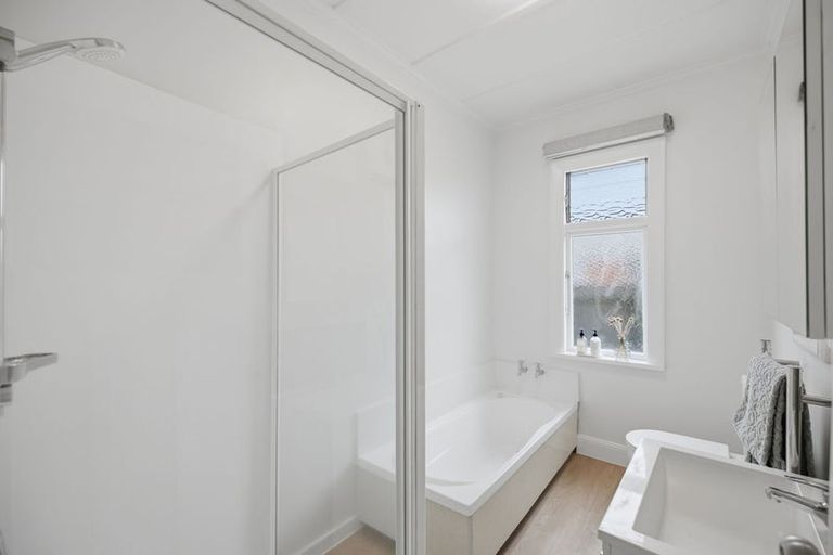 Photo of property in 48 North Avon Road, Richmond, Christchurch, 8013