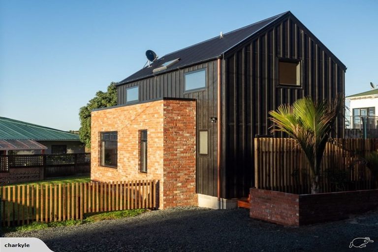 Photo of property in 2b Mason Street, Onerahi, Whangarei, 0110