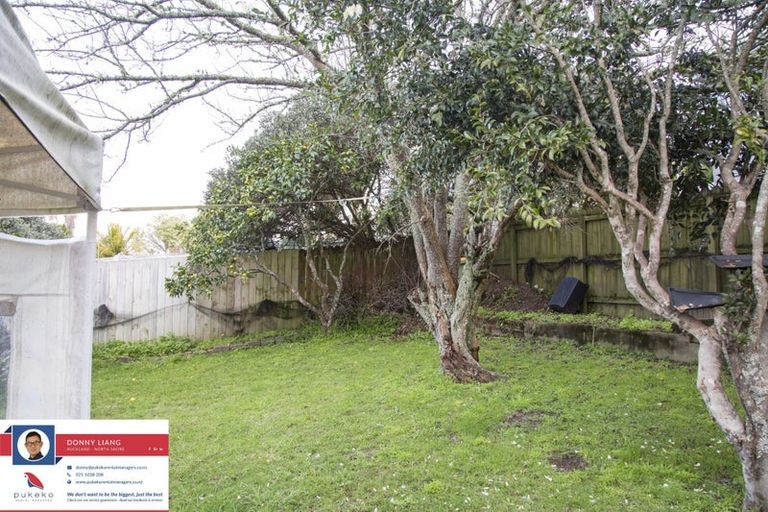 Photo of property in 2/9 Miraka Place, Birkenhead, Auckland, 0626