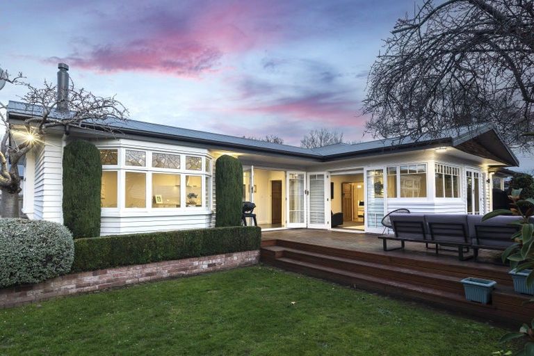 Photo of property in 10 Rayburn Avenue, Papanui, Christchurch, 8053